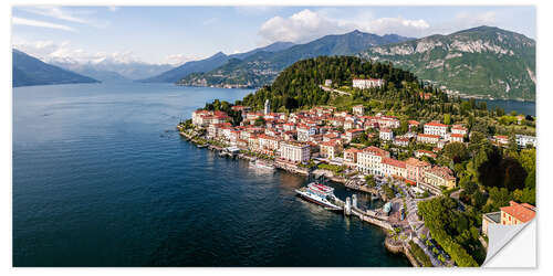 Självhäftande poster Lakefront at Bellagio on Lake Como, Italy