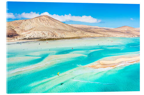 Acrylglasbild Kitesurfen im klaren Meer von Fuerteventura