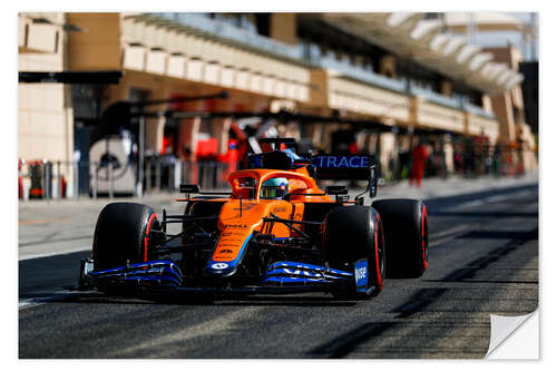 Wandsticker Ricciardo in der Boxengasse