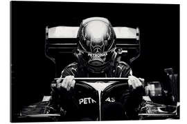 Quadro em plexi-alumínio Lewis Hamilton settles into his seat, 2021 Bahrain Grand Prix, black and white