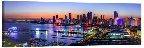 Canvas print Qingdao skyline and marina, China