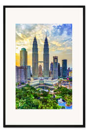 Gerahmter Kunstdruck Kuala Lumpur Skyline mit Petronas Twin Towers im Sonnenuntergang
