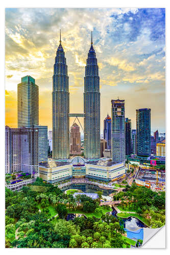 Självhäftande poster Kuala Lumpur skyline with Petronas Twin Towers in sunset