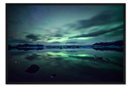 Gerahmter Kunstdruck Polarlichtreflexionen, Island