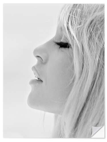 Selvklebende plakat Brigitte Bardot on the beach 1965, black and white