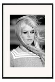 Gerahmter Kunstdruck Brigitte Bardot - Haare im Wind
