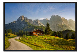 Gerahmter Kunstdruck Almsommer in deer Berghütte I