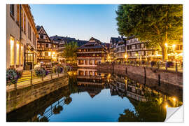 Selvklebende plakat La Petit France in Strasbourg in the evening