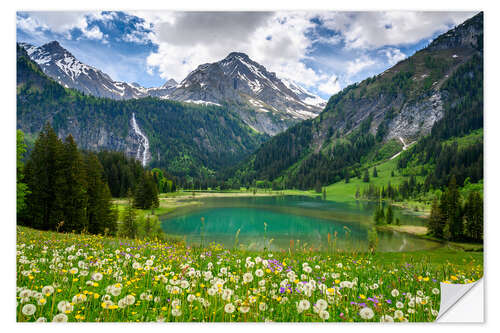 Selvklebende plakat Lauenensee near Gstaad in the Bernese Alps in spring