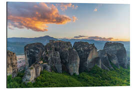 Tableau en aluminium Colorful clouds over Meteora, Greece