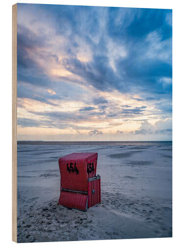 Holzbild Einsamer Strandkorb am Nordseestrand