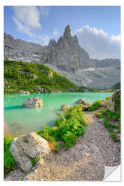 Självhäftande poster Sorapis lake in den Dolomiten