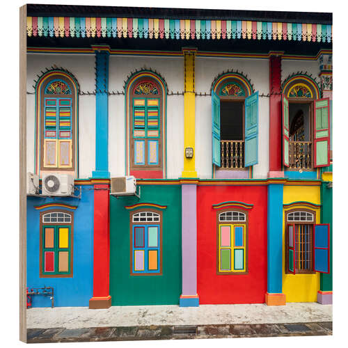 Tableau en bois Colorful house facades in the Little India district in Singapore