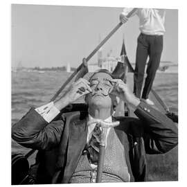 Hartschaumbild Salvador Dali in einer Gondel in Venedig, 1961