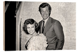 Holzbild Jean Paul Belmondo und Claudia Cardinale am Filmset, 1972