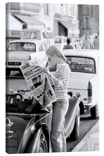 Canvastavla Catherine Deneuve in Saint-Tropez, 1967