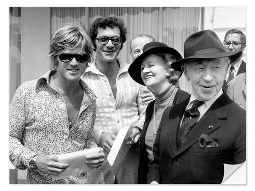 Selvklebende plakat Robert Redford, Sydney Pollack, Mr and Mrs Arthur Rubinstein, Cannes, 1972