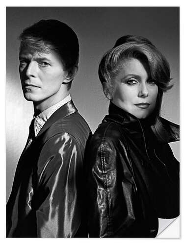 Selvklebende plakat David Bowie and Catherine Deneuve in 'The Hunger', 1983