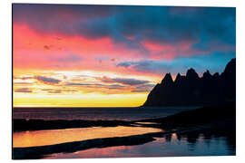 Aluminium print Mountain peaks and midnight sun, Tungeneset, Senja island