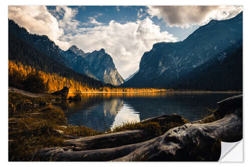 Selvklebende plakat Sunset on Lake Dobbiaco