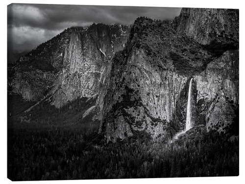 Leinwandbild Spätnachmittagslicht berührt den Bridalveil Fall