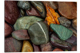 Galleriataulu Colorful river stones