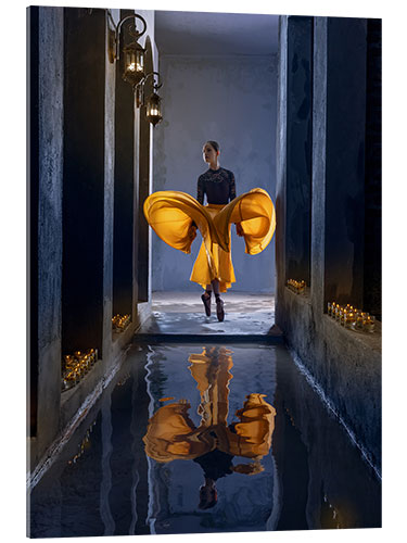 Tableau en verre acrylique Ballerina in the corridor