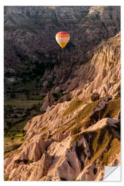 Selvklebende plakat Hot air balloon over the landscape of Cappadocia