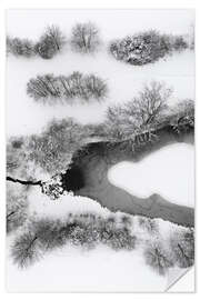 Vinilo para la pared Icy snowy lake in winter forest