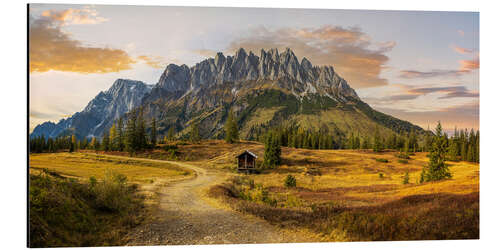 Obraz na aluminium Alpine hut in autumn in the Alps