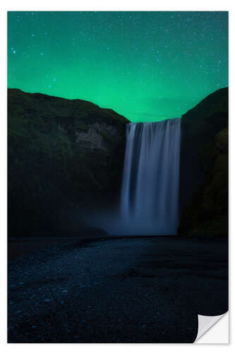 Sisustustarra Northen Lights above Skogafoss in Iceland