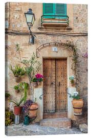 Stampa su tela Door in the old town of Valldemossa, Mallorca