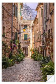 Selvklebende plakat Alley in the old town of Valldemossa, Mallorca