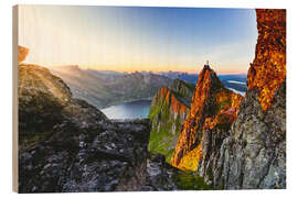 Obraz na drewnie Sunrise on Husfjellet mountain, Senja