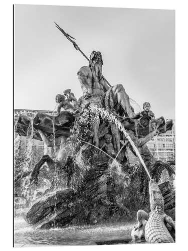 Galleriataulu Neptune Fountain Berlin