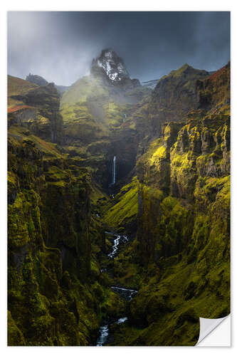 Sisustustarra Beautifful light in Mulagljufur canyoun in Iceland