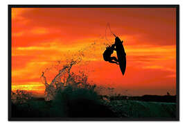 Gerahmter Kunstdruck Surfen in der Abendsonne