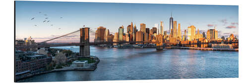 Tableau en aluminium Brooklyn Bridge and Manhattan skyline at sunrise