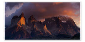 Plakat  Cerro Torre burning, Nationalpark Torres del Paine - Dieter Meyrl