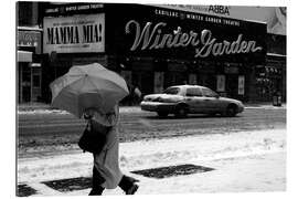 Gallery print Man with umbrella at the Winter Garden in New York