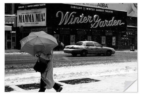 Wandsticker Mann mit Schirm am Wintergarden in New York