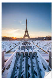 Selvklebende plakat In the Jardins du Trocadéro at sunrise