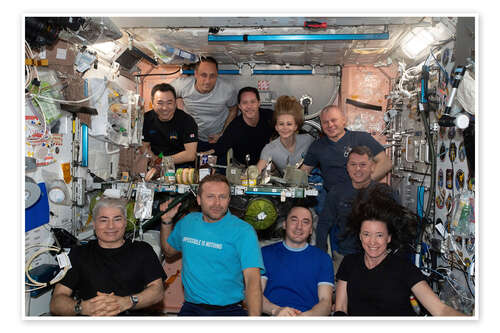 Poster Gruppenfoto von Astronauten und Raumfahrt-Touristen, ISS, Oct. 2021