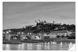 Selvklæbende plakat Würzburg in the evening, black and white