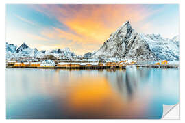 Vinilo para la pared Burning skies over Sakrisoy and Olstind, Norway