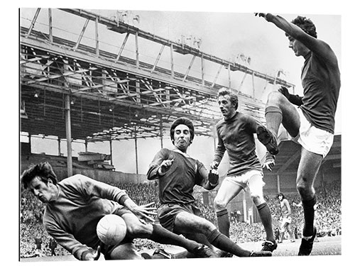 Galleritryck Ray Clemence saves a goal at close range, 6 September 1970