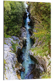 Stampa su alluminio The Soca River in Slovenia winds through a deep valley - Thomas Hagenau