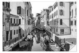 Selvklebende plakat Narrow streets in Venice