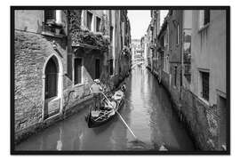 Gerahmter Kunstdruck Gondelfahrt durch Venedig
