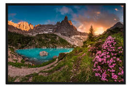 Gerahmter Kunstdruck Atemberaubender Bergsee in den Dolomiten